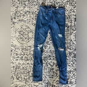 Hollister Skinny Jeans size 6 Regular
